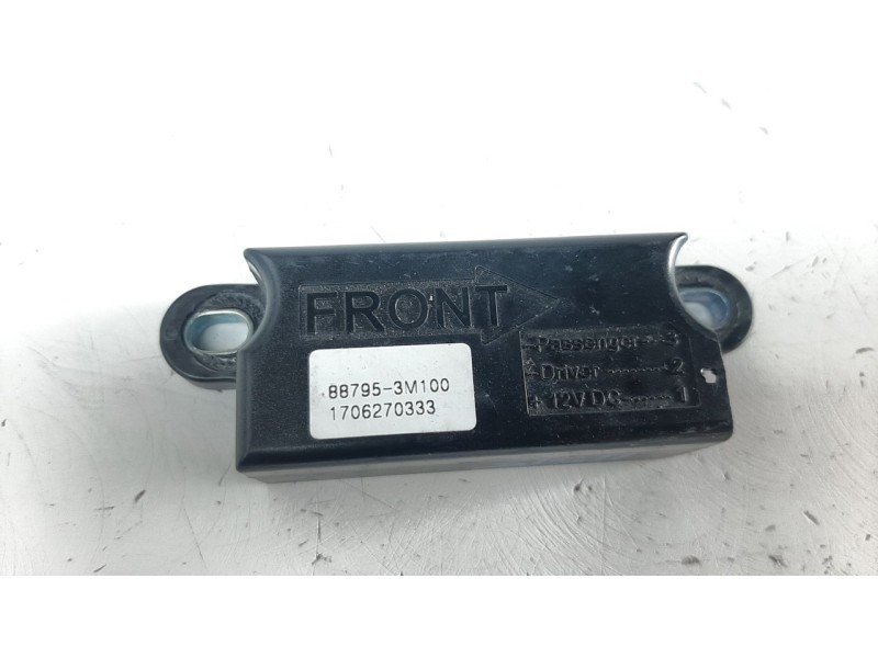 Recambio de modulo electronico para ssangyong korando 2.2 td cat referencia OEM IAM 887953M100  