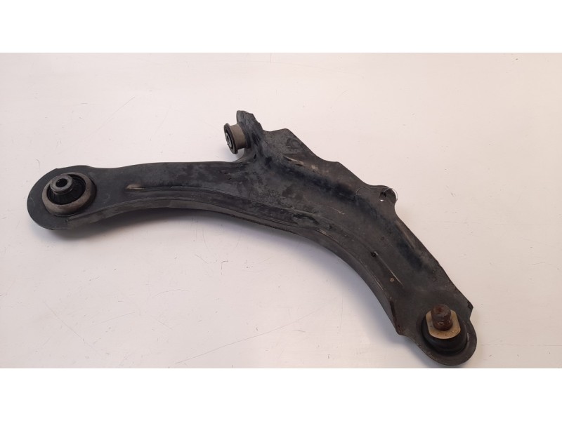 Recambio de brazo suspension inferior delantero derecho para renault captur 1.5 dci diesel fap energy referencia OEM IAM 5450479