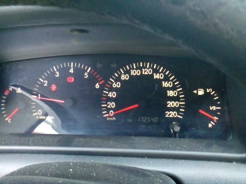 toyota corolla (e12) del año 2002