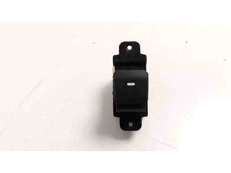 Recambio de mando elevalunas delantero derecho para hyundai i20 1.2 16v cat referencia OEM IAM 93580C7010  