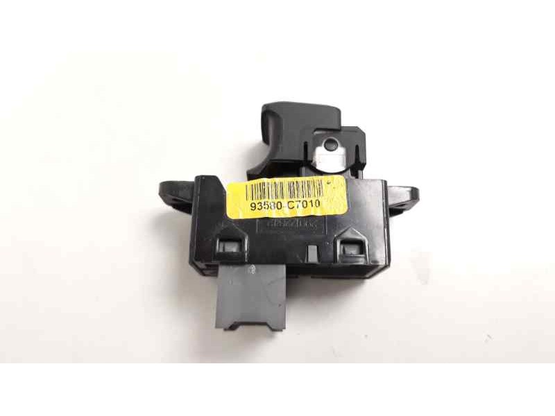 Recambio de mando elevalunas delantero derecho para hyundai i20 1.2 16v cat referencia OEM IAM 93580C7010  
