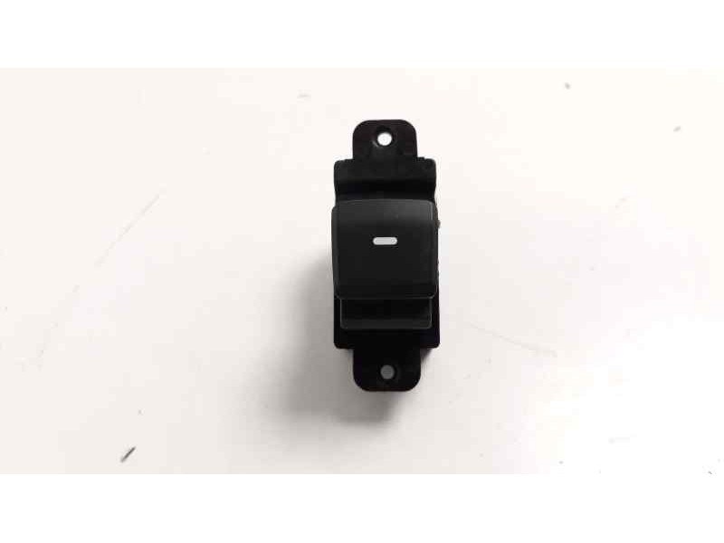 Recambio de mando elevalunas trasero derecho para hyundai i20 1.2 16v cat referencia OEM IAM 93580C7020  