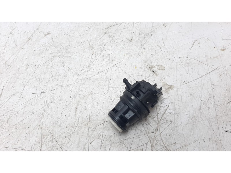 Recambio de bomba limpia para toyota rav 4 (a2) 1.8 16v cat referencia OEM IAM 8533060190  