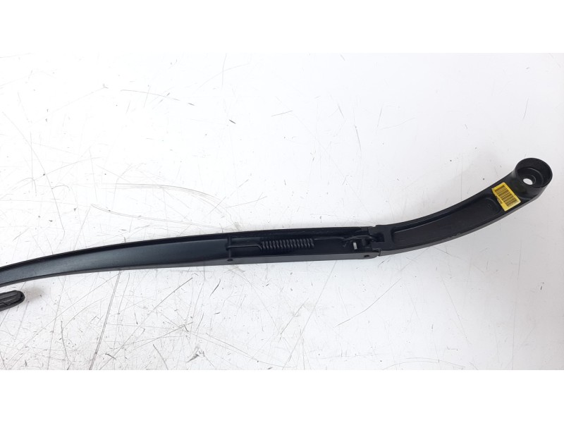 Recambio de brazo limpia delantero derecho para hyundai kona referencia OEM IAM 98321J9000  