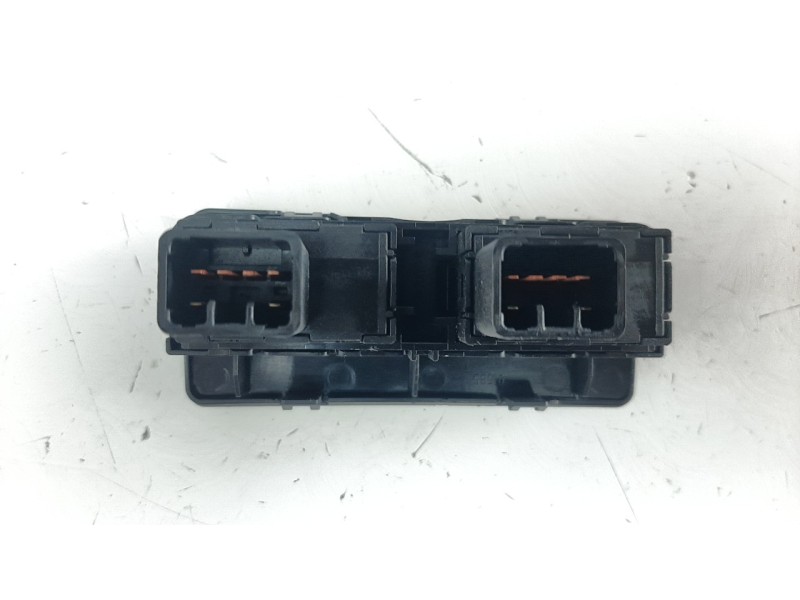 Recambio de interruptor para ssangyong korando 2.2 td cat referencia OEM IAM 1918508  