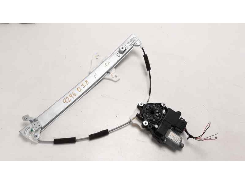 Recambio de elevalunas delantero izquierdo para hyundai i20 1.2 16v cat referencia OEM IAM 82450C8010  