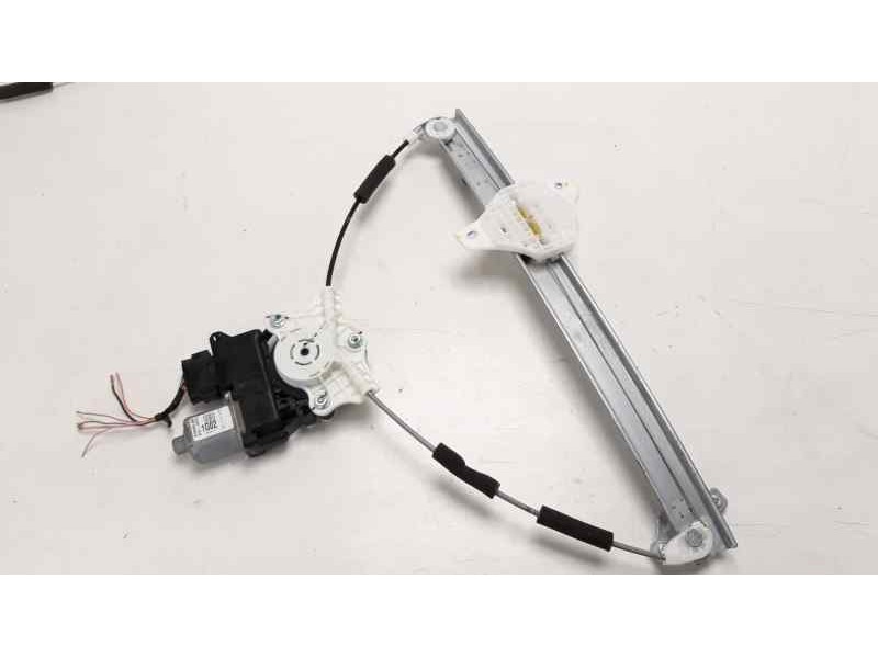 Recambio de elevalunas delantero izquierdo para hyundai i20 1.2 16v cat referencia OEM IAM 82450C8010  