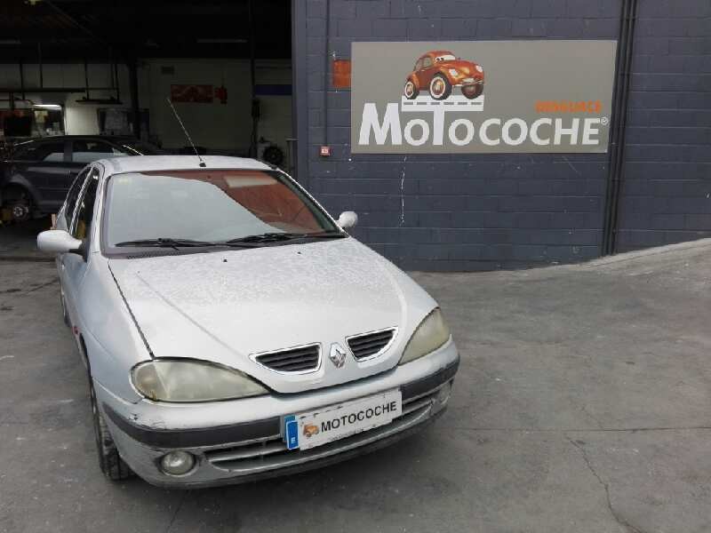 renault megane i classic (la0) del año 2000