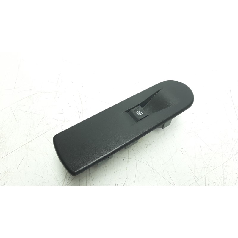Recambio de mando elevalunas delantero derecho para renault captur 1.5 dci diesel fap energy referencia OEM IAM 254216614R  