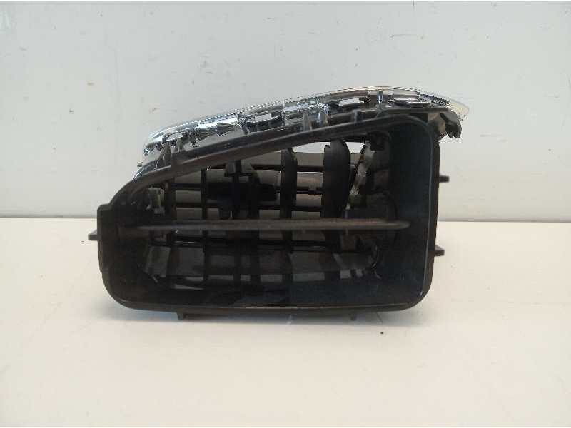 Recambio de rejilla aireadora para citroen c4 lim. collection referencia OEM IAM 9676606977 00127530 