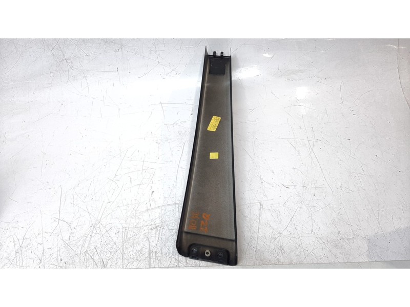 Recambio de moldura para porsche cayenne (typ 9pa) turbo s referencia OEM IAM 7L5853317  