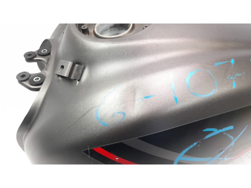 Recambio de deposito combustible para kawasaki vulcan s vulcan s referencia OEM IAM 51091542835B  