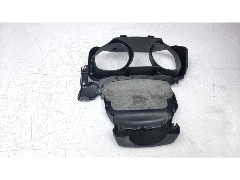 Recambio de moldura para ssangyong korando 2.2 td cat referencia OEM IAM 7656134500  