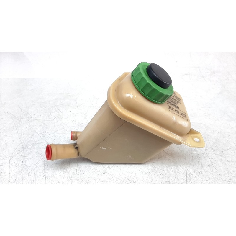 Recambio de deposito servo para porsche cayenne (typ 9pa) turbo s referencia OEM IAM 7L0422371C  