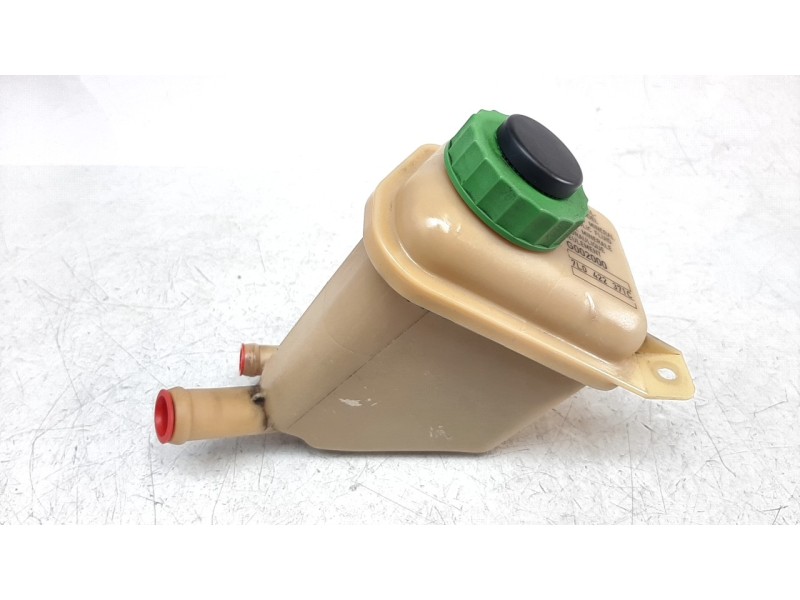 Recambio de deposito servo para porsche cayenne (typ 9pa) turbo s referencia OEM IAM 7L0422371C  
