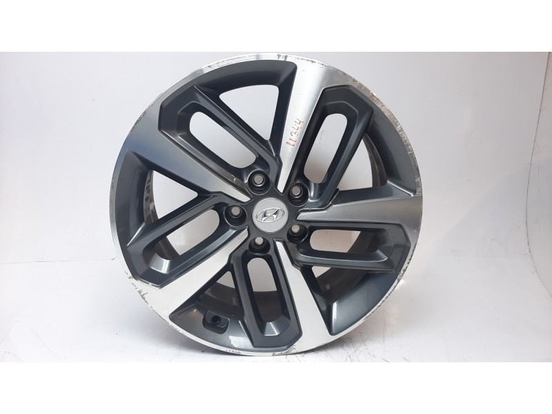 Recambio de llanta para hyundai kona referencia OEM IAM 52910J9300 18PULGADAS 