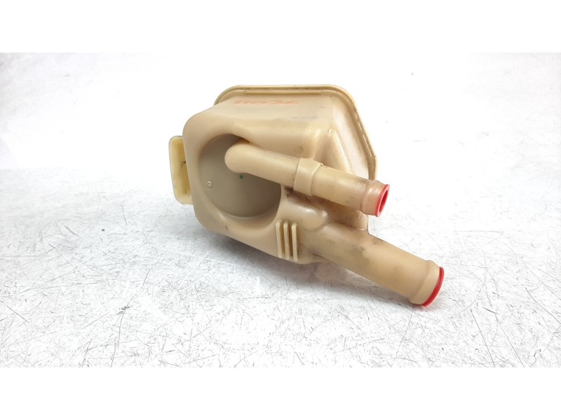 Recambio de deposito servo para porsche cayenne (typ 9pa) turbo s referencia OEM IAM 7L0422371C  