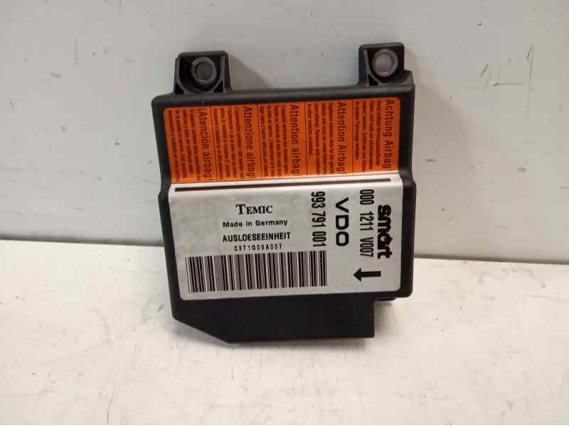 Recambio de centralita airbag para smart coupe 0.8 cdi cat referencia OEM IAM 001211V007 993791001 