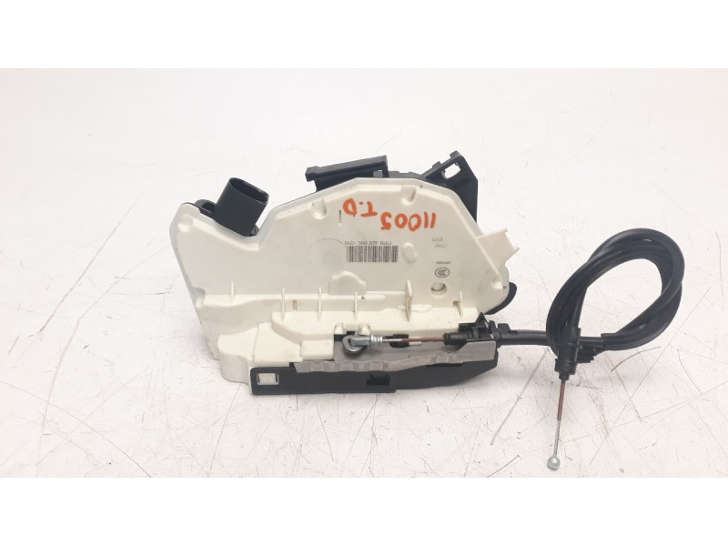 Recambio de cerradura puerta trasera derecha para volkswagen cc (358) 2.0 tdi referencia OEM IAM 5N0839016J CRDVW1110 
