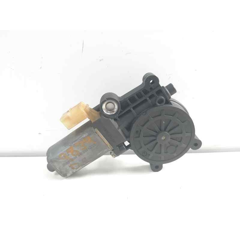 Recambio de motor elevalunas delantero izquierdo para smart coupe 0.8 cdi cat referencia OEM IAM 0130822002  