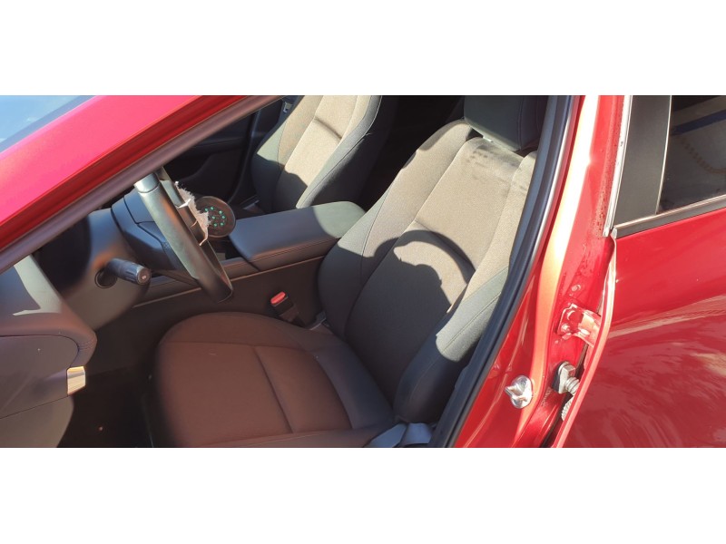 mazda 3 sedán (bp) del año 2021