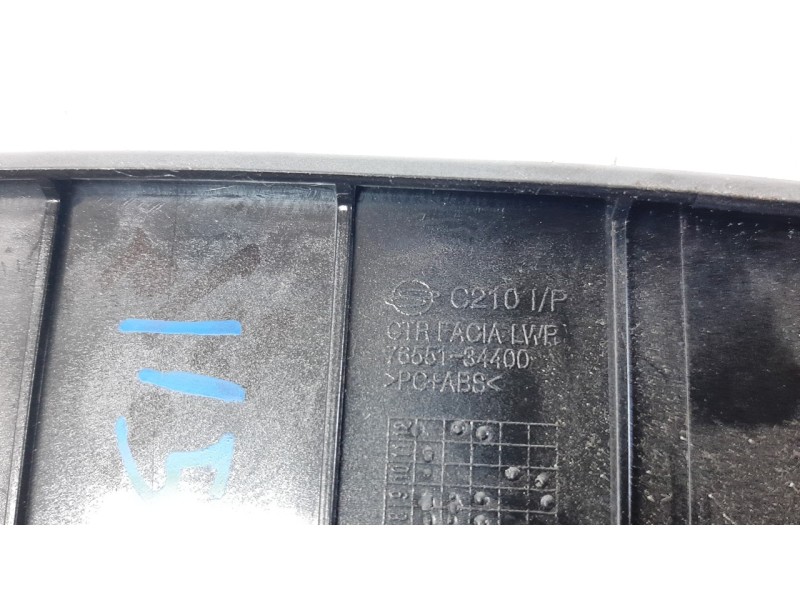 Recambio de moldura para ssangyong korando 2.2 td cat referencia OEM IAM 7655134400  