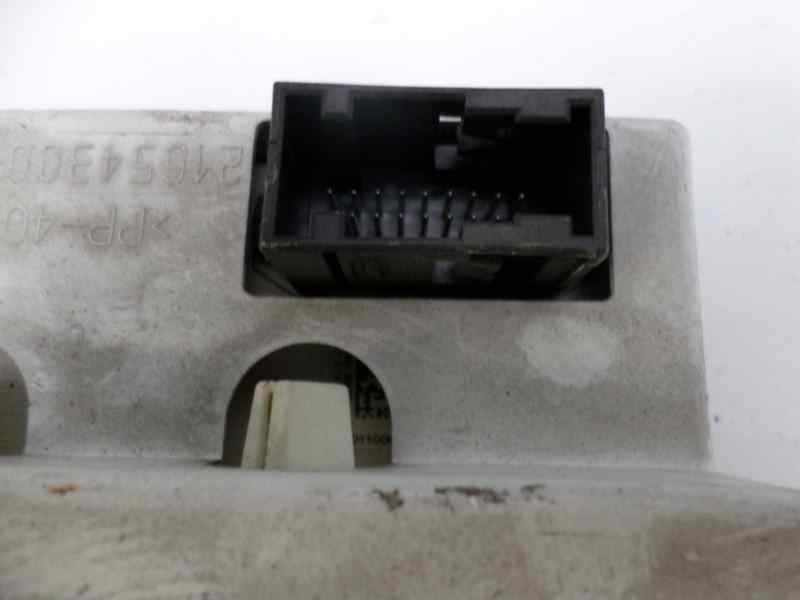 Recambio de pantalla multifuncion para citroen c2 furio referencia OEM IAM 9647409477 B00 