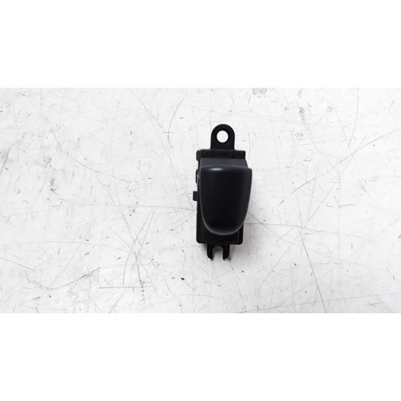 Recambio de mando elevalunas trasero derecho para nissan juke (f15) 1.2 16v cat referencia OEM IAM 254111KL5A  