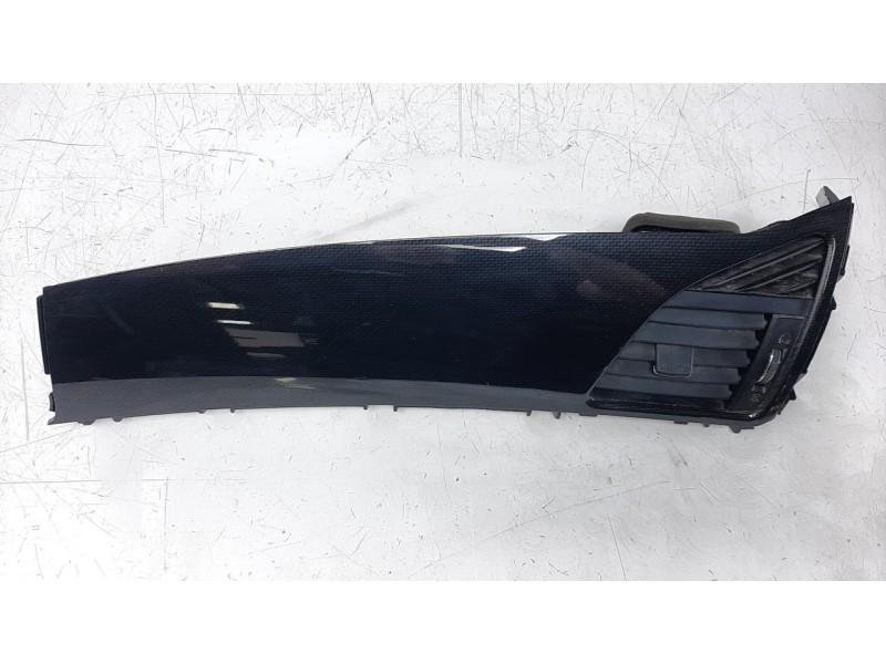 Recambio de rejilla aireadora para ssangyong korando 2.2 td cat referencia OEM IAM 6964M34400  