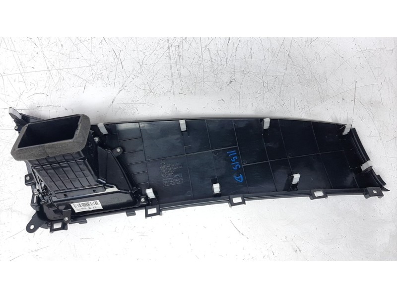 Recambio de rejilla aireadora para ssangyong korando 2.2 td cat referencia OEM IAM 6964M34400  