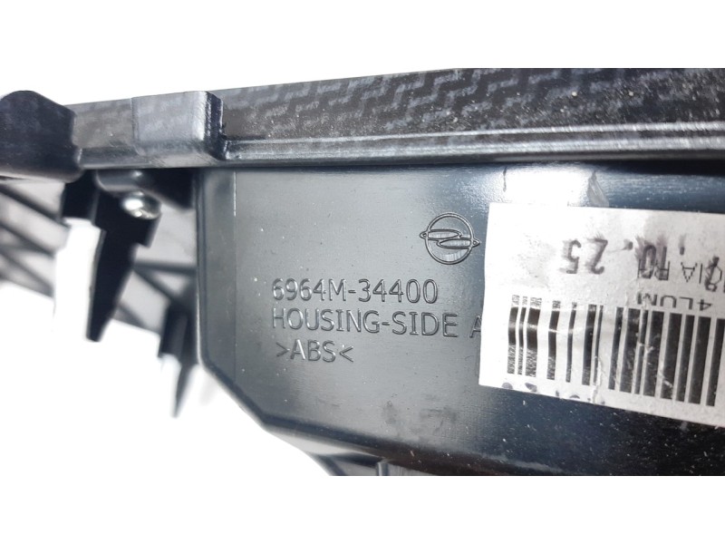 Recambio de rejilla aireadora para ssangyong korando 2.2 td cat referencia OEM IAM 6964M34400  