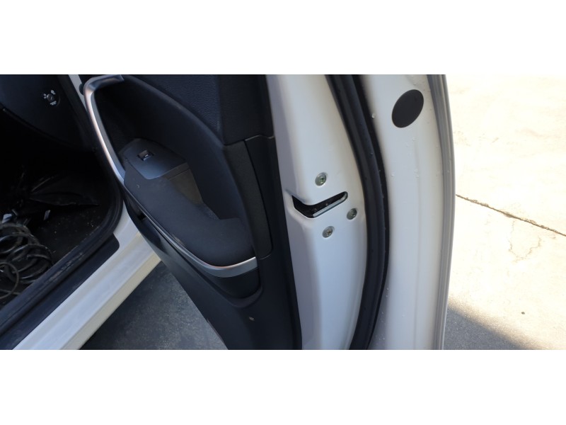 Recambio de cerradura puerta delantera derecha para kia ceed 1.0 tgdi cat referencia OEM IAM 81320J7000  