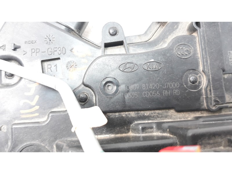 Recambio de cerradura puerta trasera derecha para kia ceed 1.0 tgdi cat referencia OEM IAM 81420J7000  