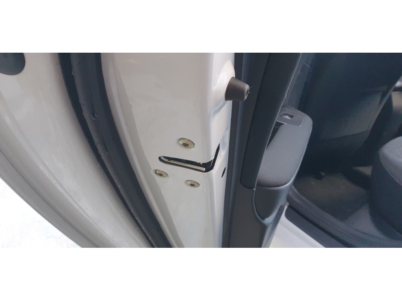 Recambio de cerradura puerta trasera izquierda para kia ceed 1.0 tgdi cat referencia OEM IAM 81410J7000  