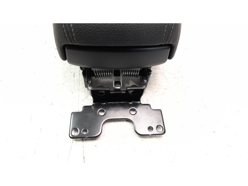 Recambio de apoyabrazos central para kia stonic (ybcuv) 1.0 tgdi cat referencia OEM IAM 84660H8000WK  