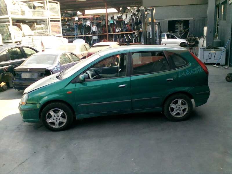 nissan almera tino (v10m) del año 2000