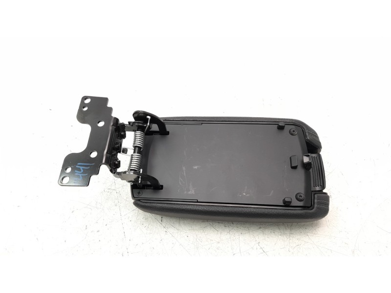 Recambio de apoyabrazos central para kia stonic (ybcuv) 1.0 tgdi cat referencia OEM IAM 84660H8000WK  