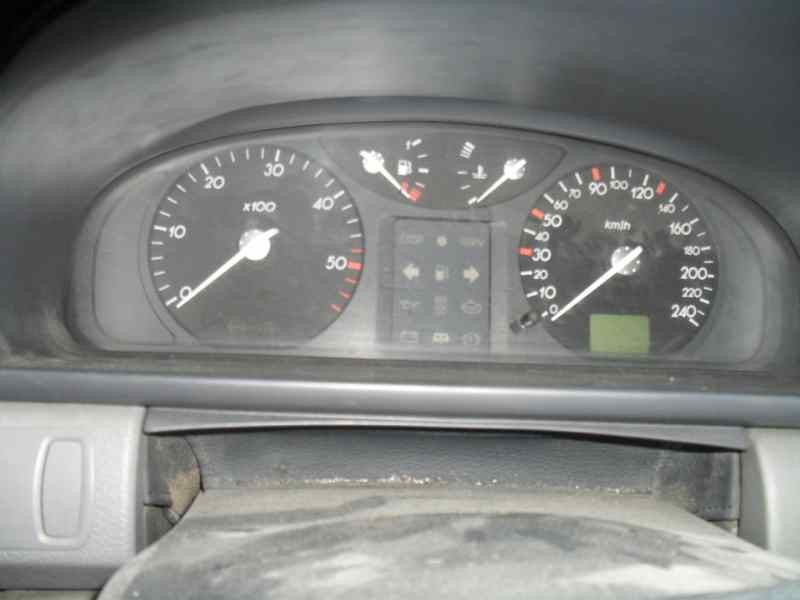 renault laguna ii (bg0) del año 2001