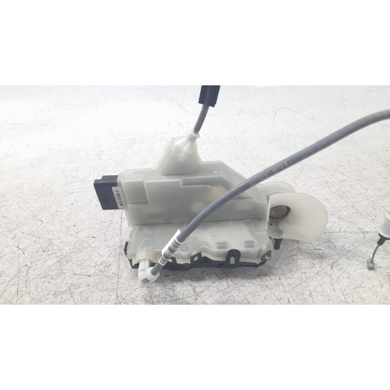 Recambio de cerradura puerta delantera izquierda para opel corsa f gs referencia OEM IAM 9844412280  