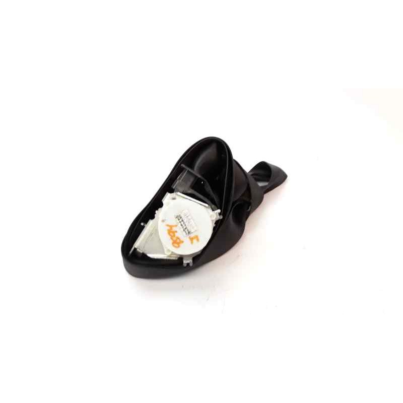 Recambio de cinturon seguridad delantero derecho para bmw serie 1 berlina (e81/e87) 116i referencia OEM IAM 72117234768  