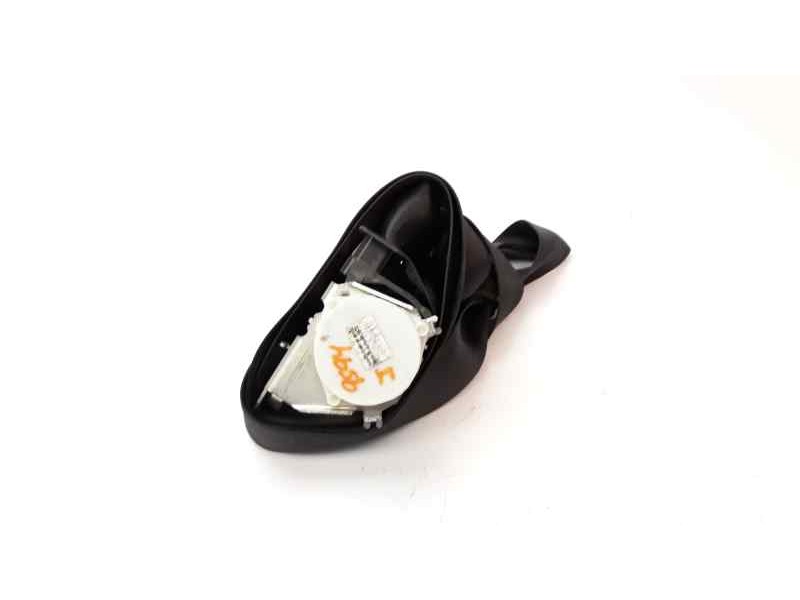 Recambio de cinturon seguridad delantero derecho para bmw serie 1 berlina (e81/e87) 116i referencia OEM IAM 72117234768  