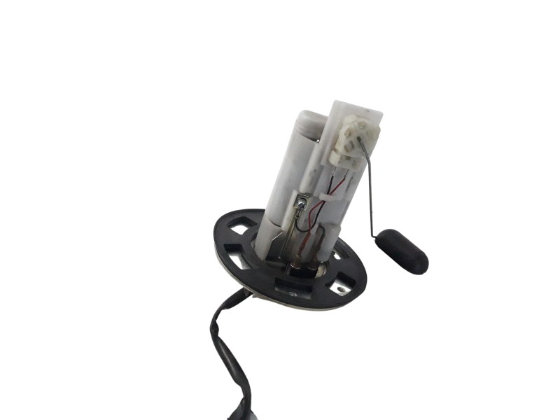 Recambio de deposito combustible para honda cbr 650r referencia OEM IAM 16700MKND51  