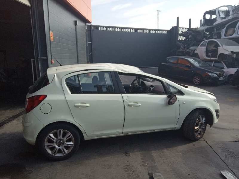 opel corsa d del año 2012