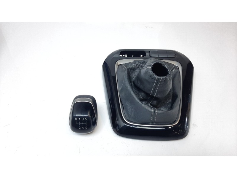 Recambio de pomo palanca cambio para opel corsa f gs referencia OEM IAM 98295401XU  