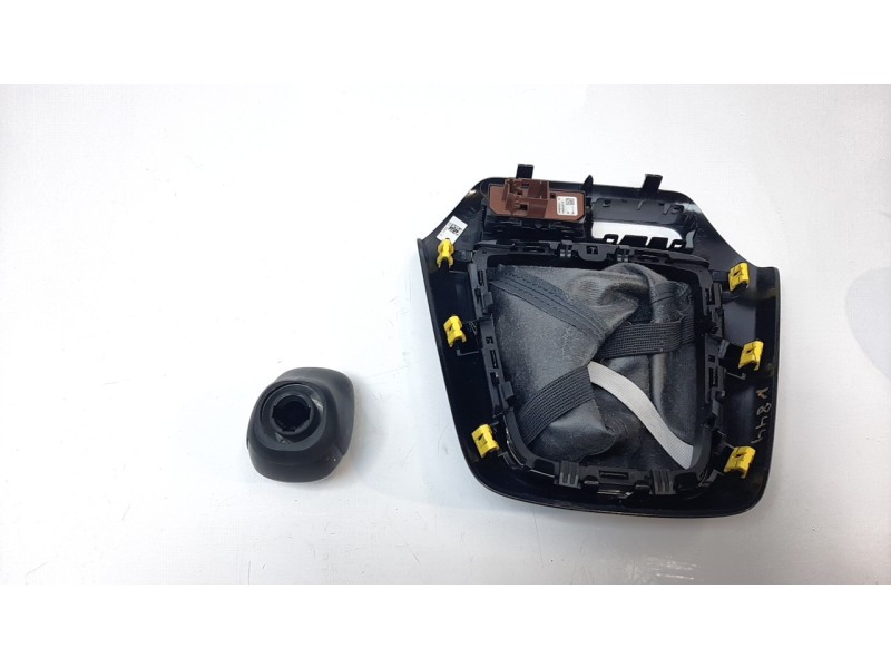 Recambio de pomo palanca cambio para opel corsa f gs referencia OEM IAM 98295401XU  