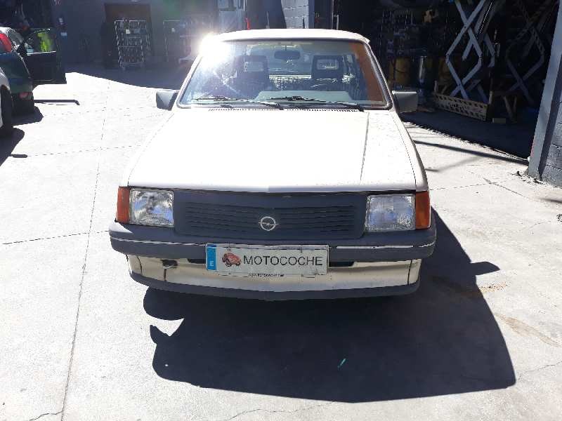 opel corsa a del año 1989