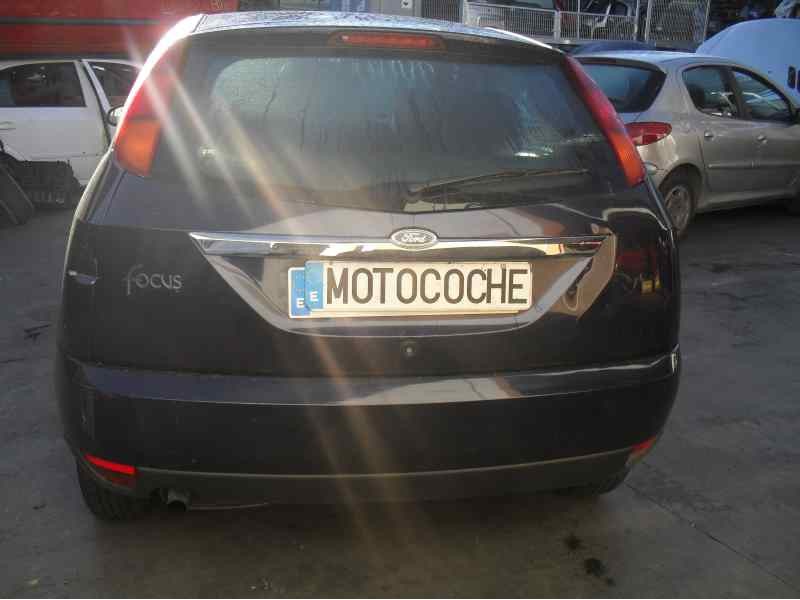 ford focus berlina (cak) del año 2000