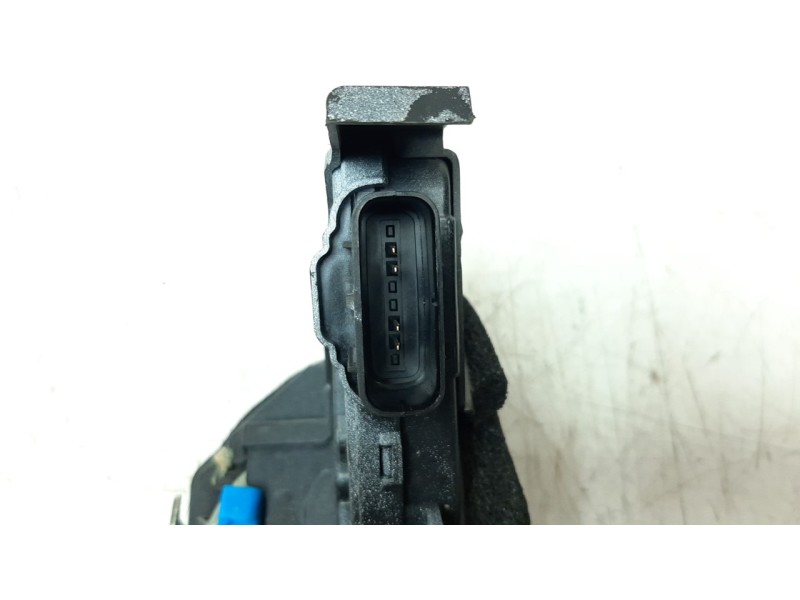Recambio de cerradura puerta trasera derecha para kia stonic (ybcuv) 1.0 tgdi cat referencia OEM IAM 81420H8010  