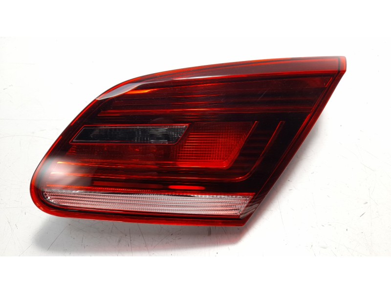 Recambio de piloto trasero derecho interior para volkswagen cc (358) 2.0 tdi referencia OEM IAM 3C8945308S  