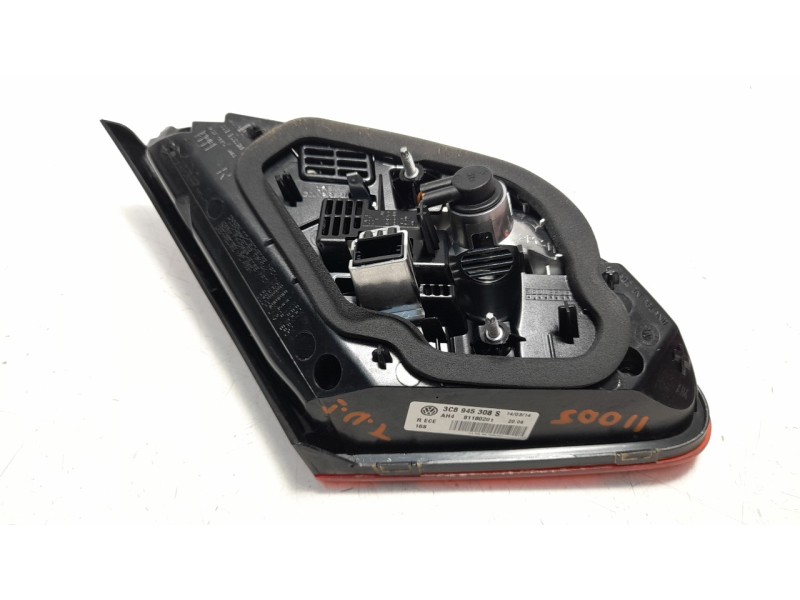 Recambio de piloto trasero derecho interior para volkswagen cc (358) 2.0 tdi referencia OEM IAM 3C8945308S  